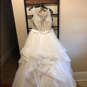 Allure couture c380 wedding dress